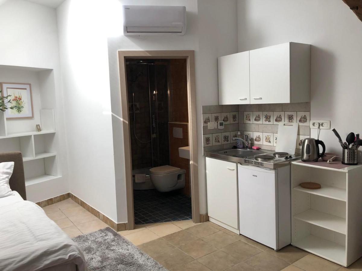 Aparthotel Cross Street 4 Ljubljana Eksteriør billede