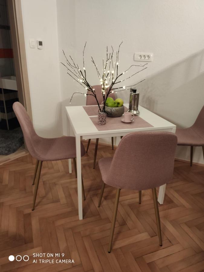 Aparthotel Cross Street 4 Ljubljana Eksteriør billede